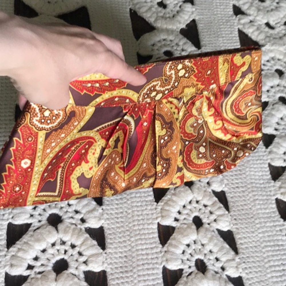 AMIC Accessories Paisley Silk Clutch Y2K - Picture 15 of 15